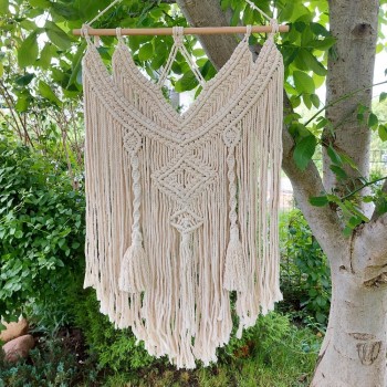 Macrame sieninė dekoracija...